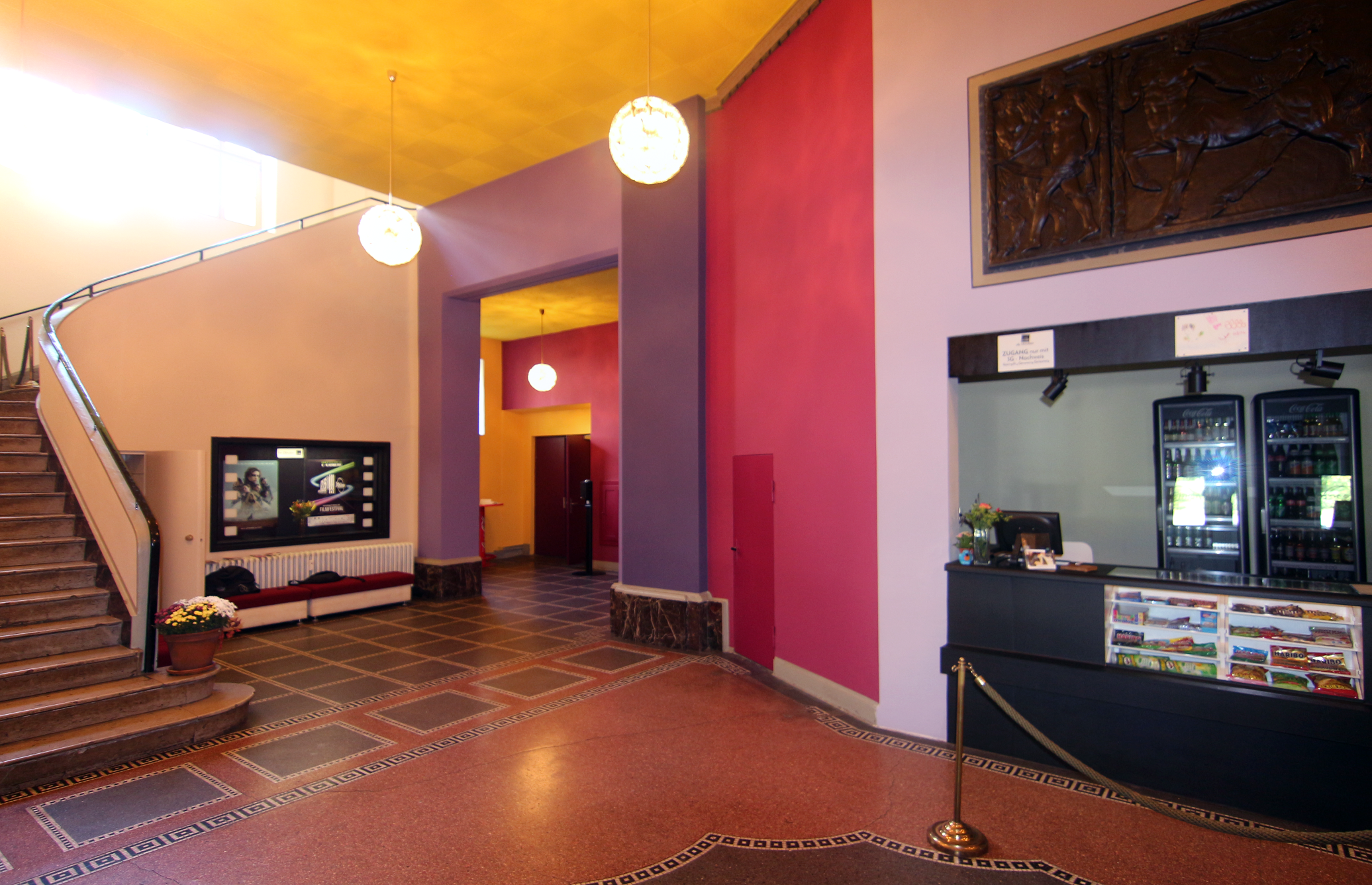 Foyer Kino Metropol