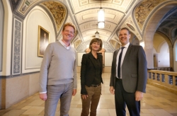 Kulturbetriebsleiter Ferenc Csák, Oberbürgermeisterin Barbara Ludwig und Theater-Intendant Dr. Christoph Dittrich präsentierten die Idee im Chemnitzer Rathaus / Foto: Harry Härtel