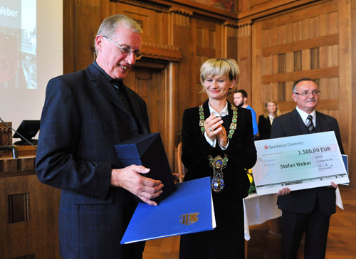 Stefan Weber mit dem Chemnitzer Ehrenpreis.